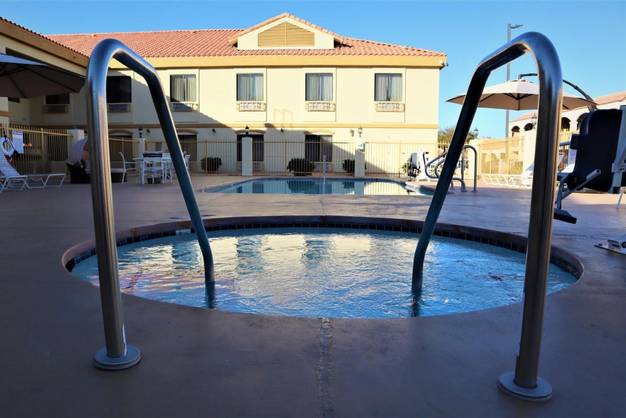 Oasis Inn And Suites 29 Palms Hotel Joshua Tree National Park Twentynine Palms Buitenkant foto