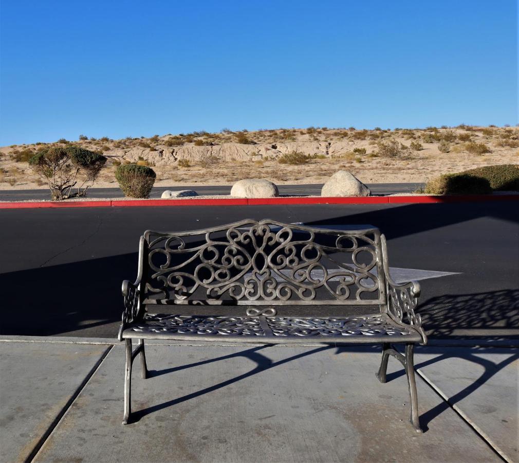 Oasis Inn And Suites 29 Palms Hotel Joshua Tree National Park Twentynine Palms Buitenkant foto