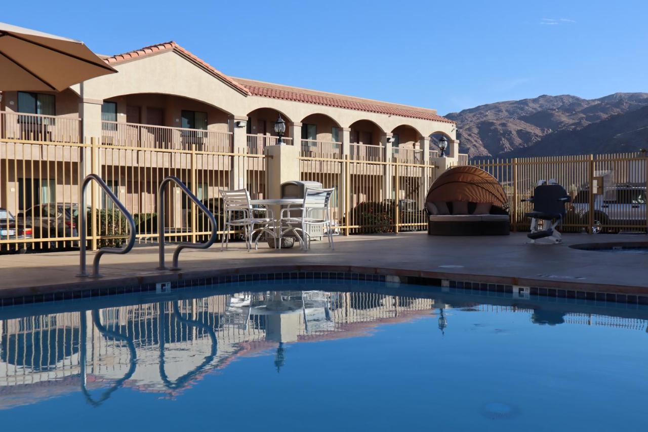 Oasis Inn And Suites 29 Palms Hotel Joshua Tree National Park Twentynine Palms Buitenkant foto